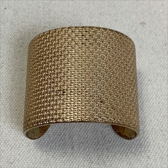 Lacoste Wide Gold tone Cuff bracelet - Picture 3 of 8